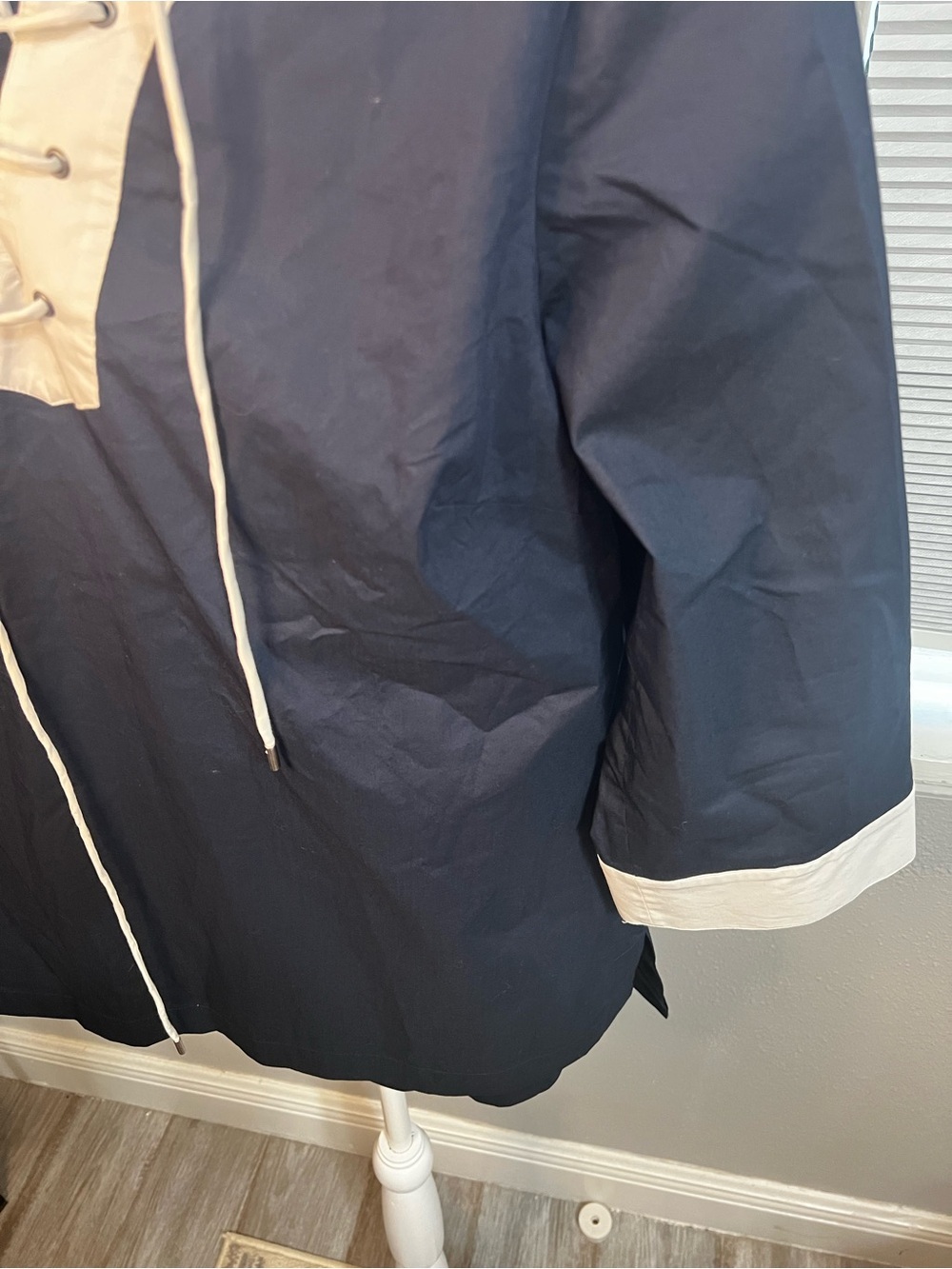 Brooks Brothers 3/4 Sleeve Tops Extra Large Tie Front Blue And White lace up - Picture 9 of 14